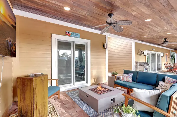 Stuart, FL 34997,3271 SE Court DR