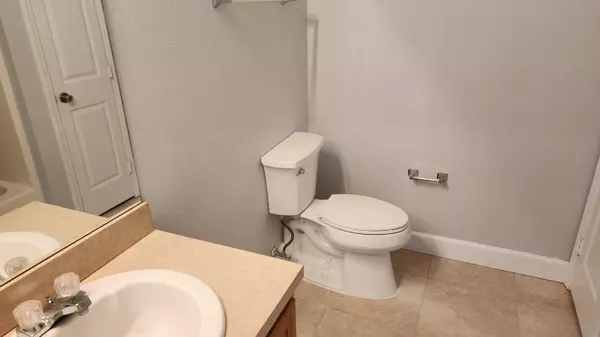 Port Saint Lucie, FL 34983,627 SW Byron ST