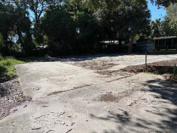 Stuart, FL 34997,1254 SW Pine Tree TRL