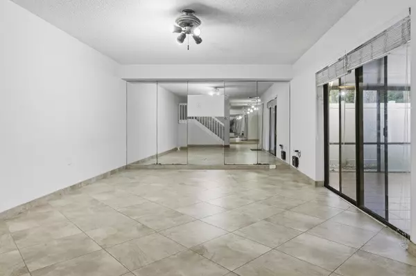 West Palm Beach, FL 33407,7511 75th WAY