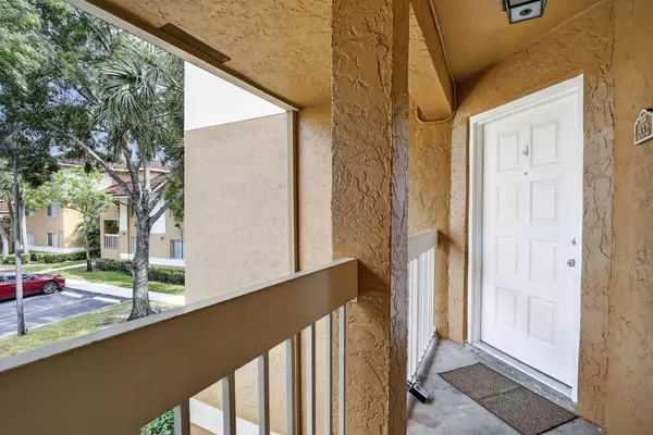 Plantation, FL 33324,832 NW 92nd AVE