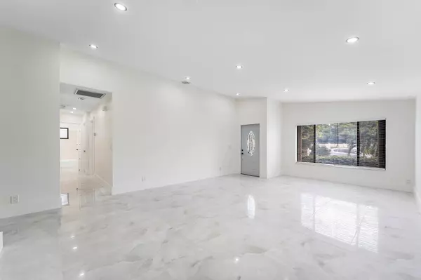 Davie, FL 33324,1531 SW 102nd TER