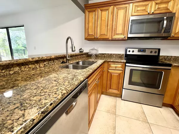 1581 Balfour Point DR E, West Palm Beach, FL 33411