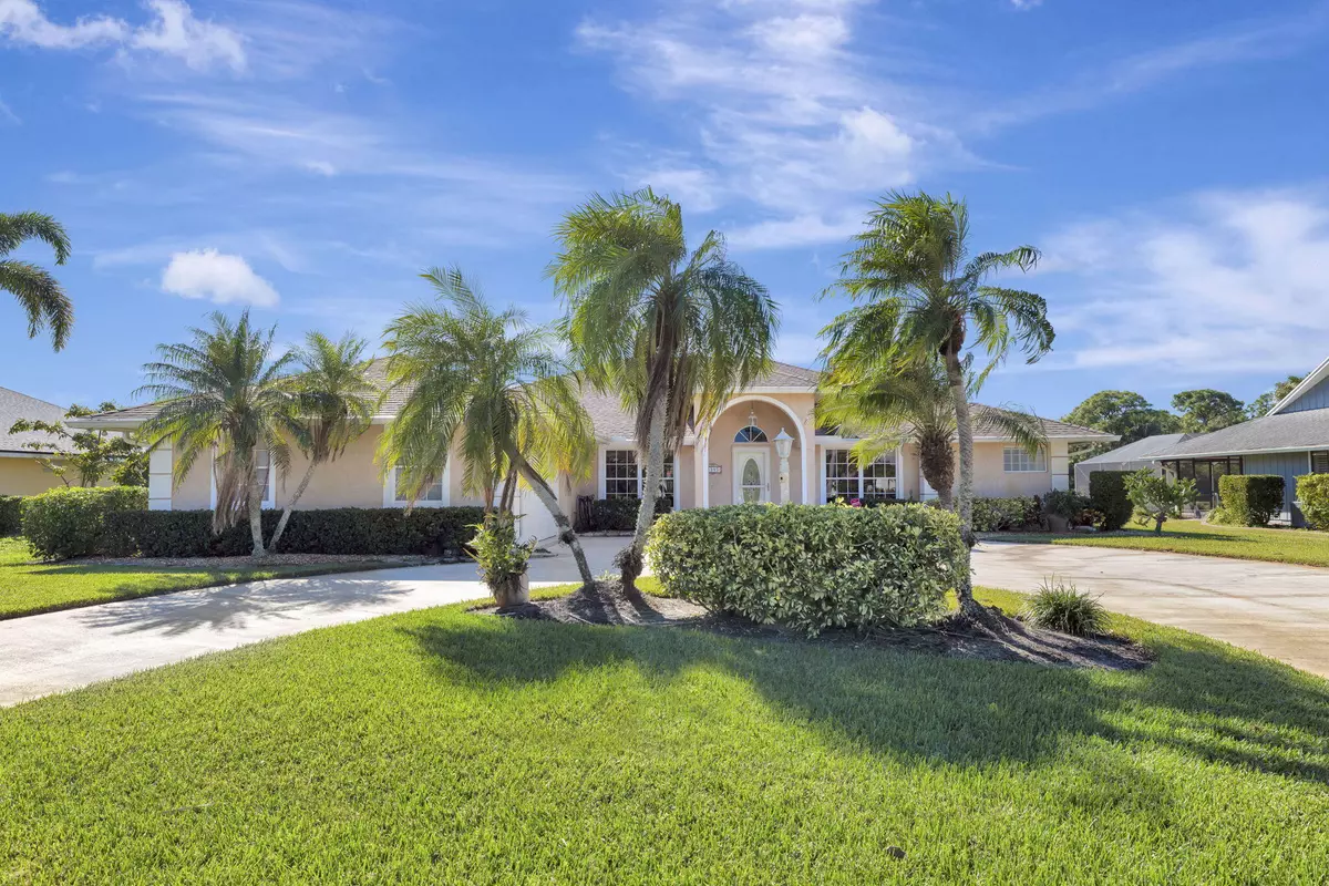 Fort Pierce, FL 34982,4395 Gator Trace LN