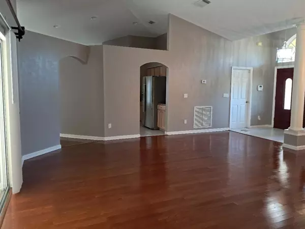 Port Saint Lucie, FL 34953,242 SW Amesbury AVE