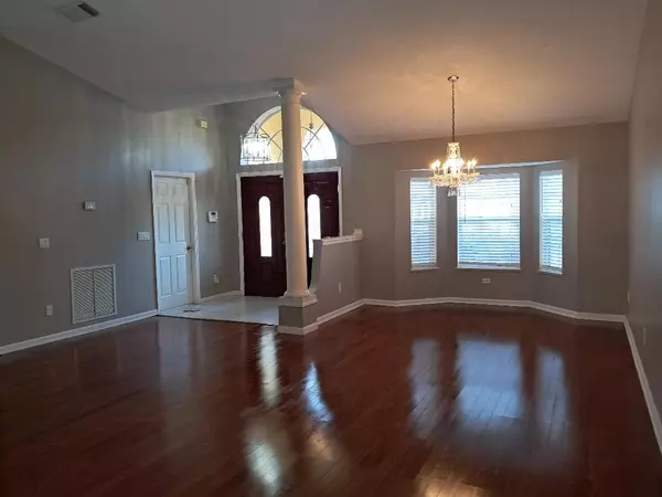 242 SW Amesbury AVE, Port Saint Lucie, FL 34953