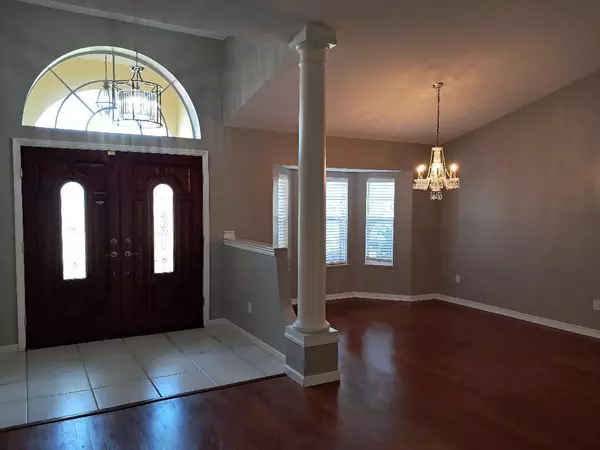 242 SW Amesbury AVE, Port Saint Lucie, FL 34953