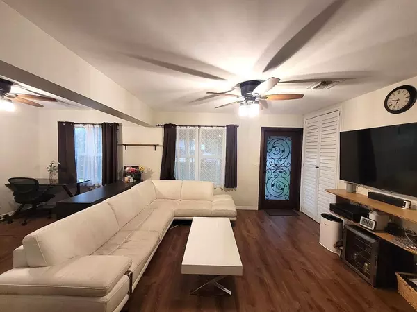 Fort Lauderdale, FL 33315