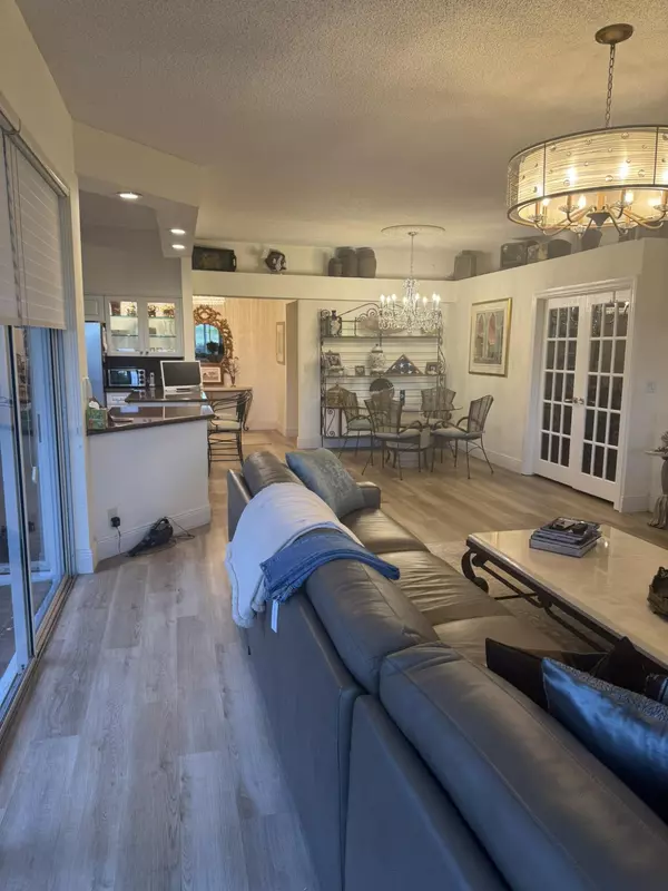 Boca Raton, FL 33496,5100 Lake Catalina DR C