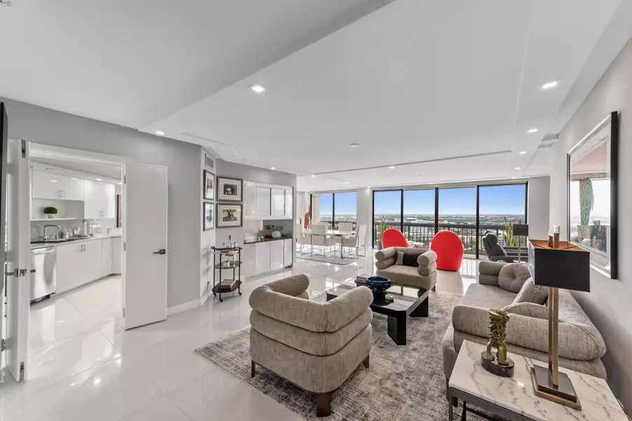 1900 Consulate PL 2104, West Palm Beach, FL 33401