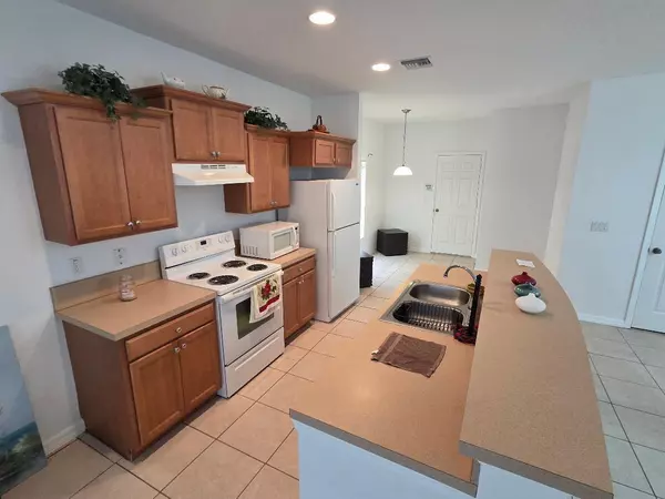 Fort Pierce, FL 34945,9312 Natures Way