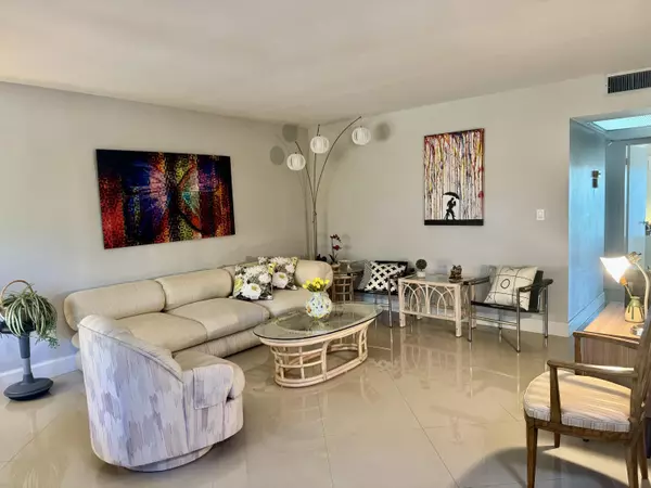 Coconut Creek, FL 33066,1904 Bermuda CIR G4