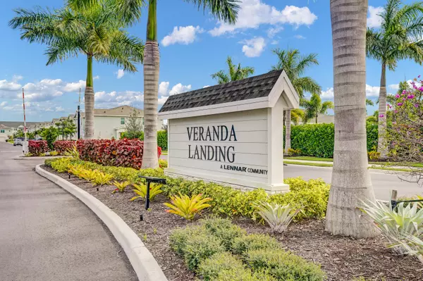 Port Saint Lucie, FL 34984,226 SE Woodbark ST