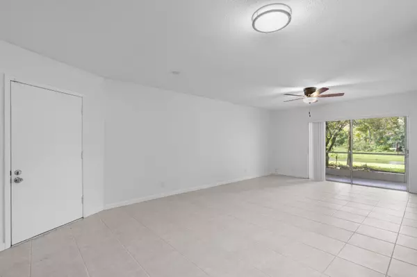 Palm Beach Gardens, FL 33410,10693 N Military TRL 7