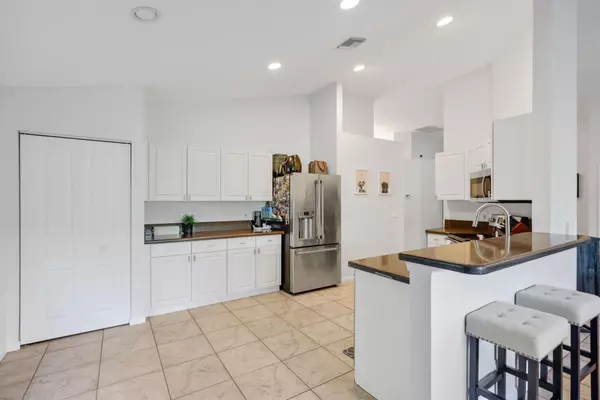 Jupiter, FL 33458,6057 Lauderdale ST