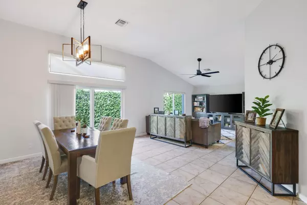 Jupiter, FL 33458,6057 Lauderdale ST