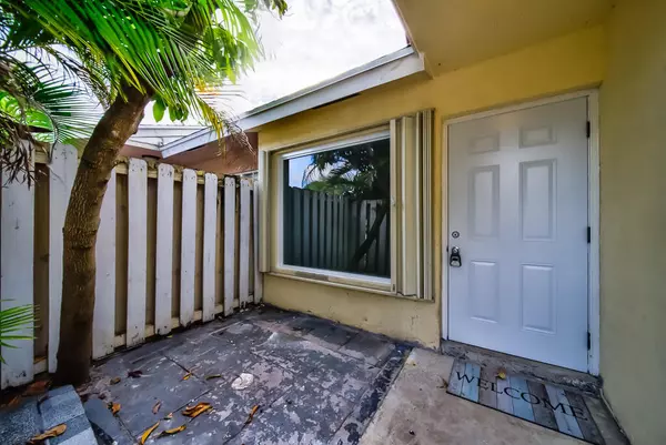 Greenacres, FL 33463,3771 Mil Run CT