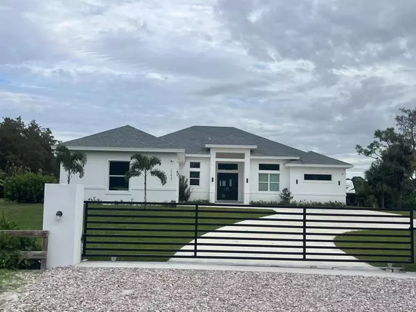 17431 N 69th ST, Loxahatchee, FL 33470