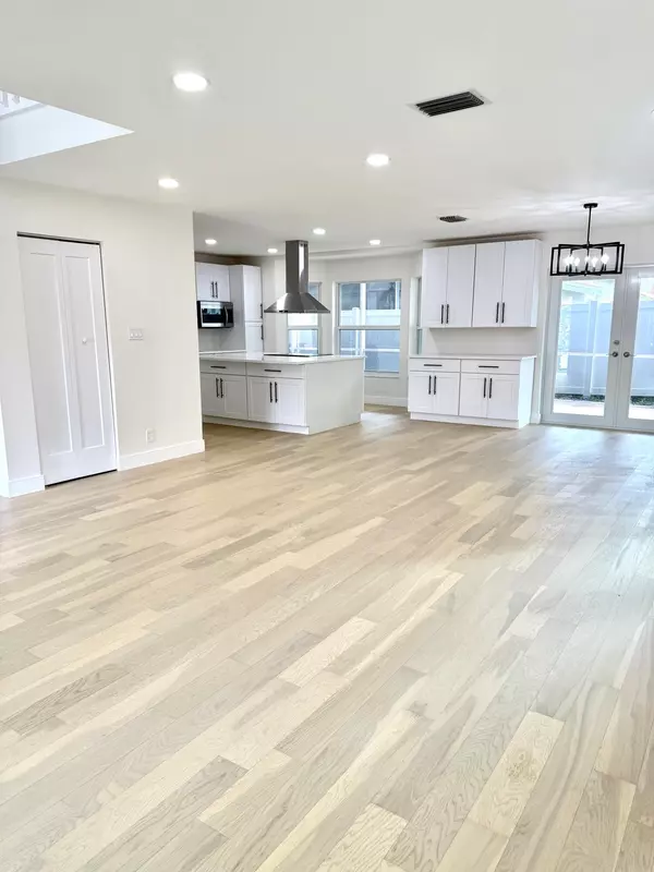 Boca Raton, FL 33498,10764 Cypress Lake TER