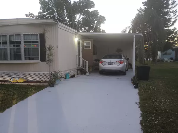 Port Saint Lucie, FL 34952,10 Montilla WAY