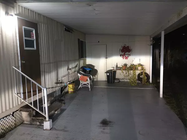 Port Saint Lucie, FL 34952,10 Montilla WAY