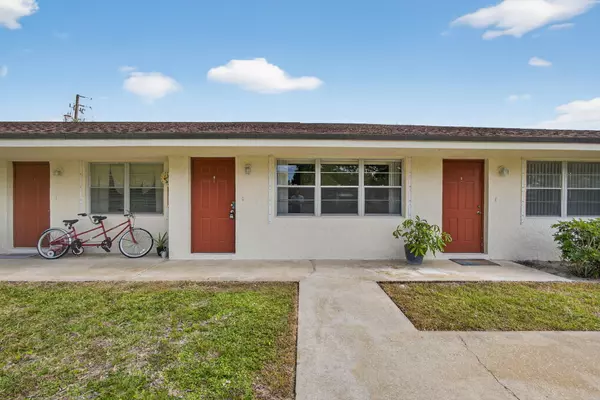 Hobe Sound, FL 33455,8585 SE Church St 2