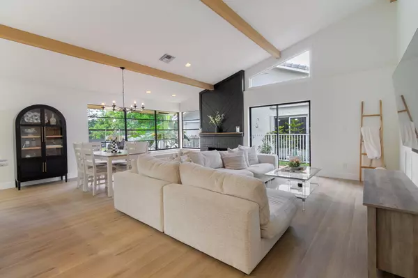 Boca Raton, FL 33433,21063 Escondido WAY