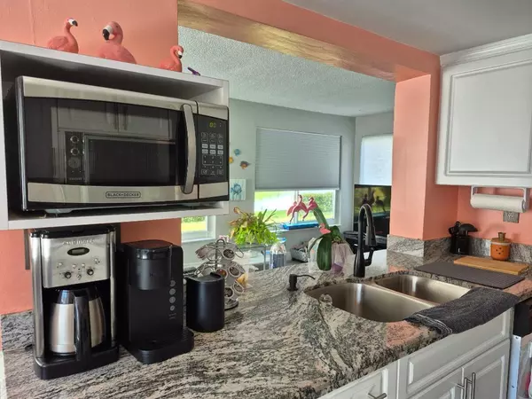 Tamarac, FL 33319,4517 Monterey DR