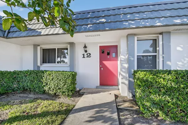 West Palm Beach, FL 33415,2886 E Fernley DR 12