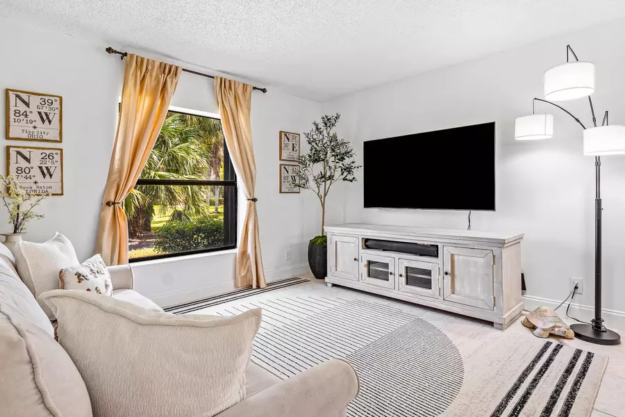 8609 W Boca Glades BLVD A, Boca Raton, FL 33434