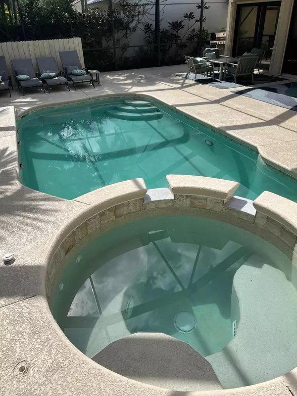 121 Landward DR, Jupiter, FL 33477