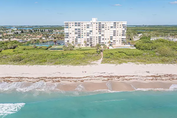 Hutchinson Island, FL 34949,3200 N Highway A1a Unit 307
