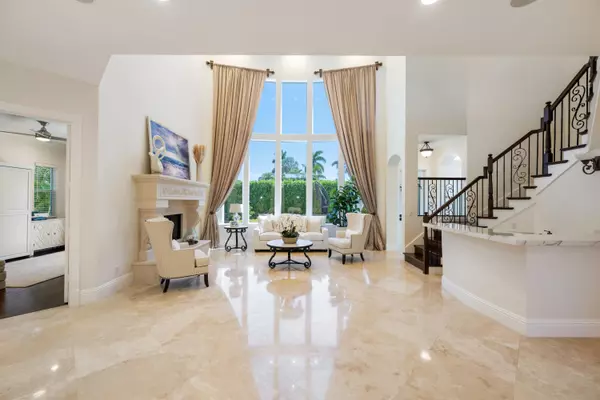 Boca Raton, FL 33487,712 NE 71st ST