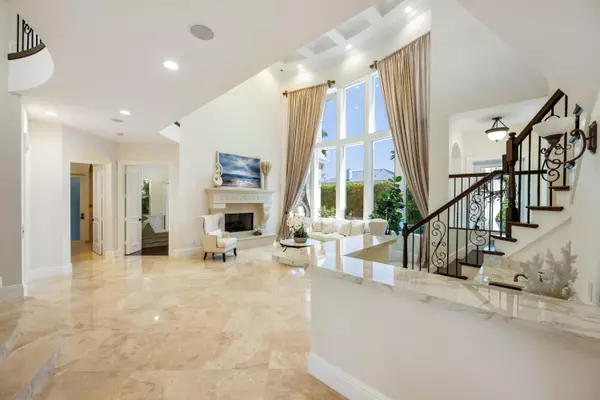 Boca Raton, FL 33487,712 NE 71st ST