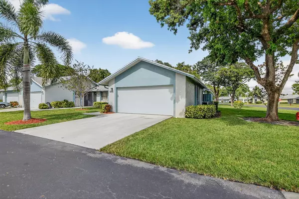Boca Raton, FL 33428,9159 SW 22nd ST F