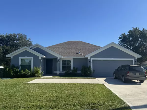 1317 SE Sandia DR, Port Saint Lucie, FL 34983