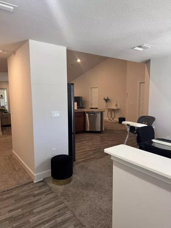 Port Saint Lucie, FL 34983,1317 SE Sandia DR