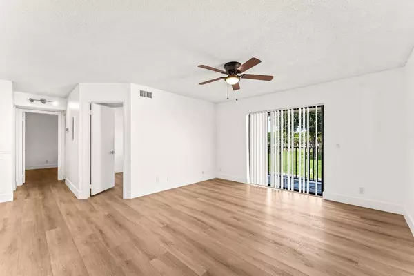 Deerfield Beach, FL 33441,522 Trace CIR 209