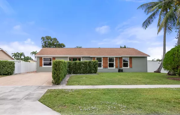 Royal Palm Beach, FL 33411,10067 Yeoman LN