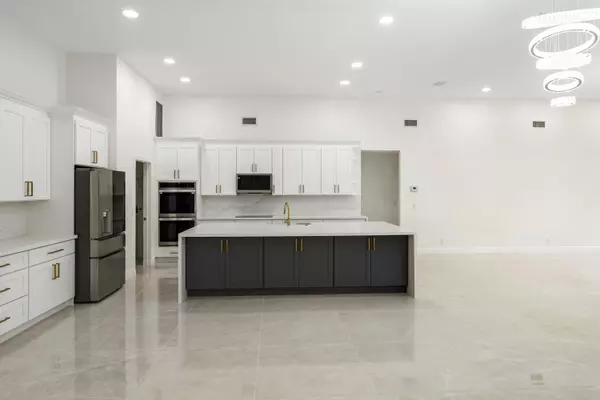 Boca Raton, FL 33498,20017 Palm Island DR