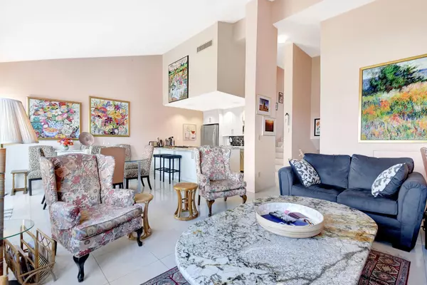 Delray Beach, FL 33444,755 Dotterel RD 1512