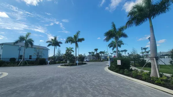 Fort Pierce, FL 34982,569 Salisbury CIR