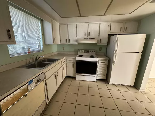 Indian Harbour Beach, FL 32937,1005 Ashley AVE