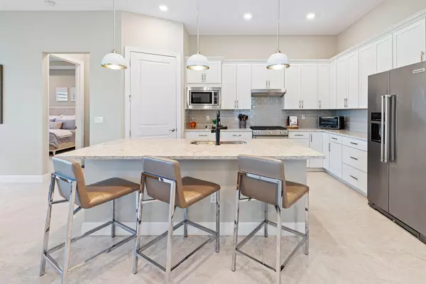 Port Saint Lucie, FL 34984,579 SE Villandry WAY