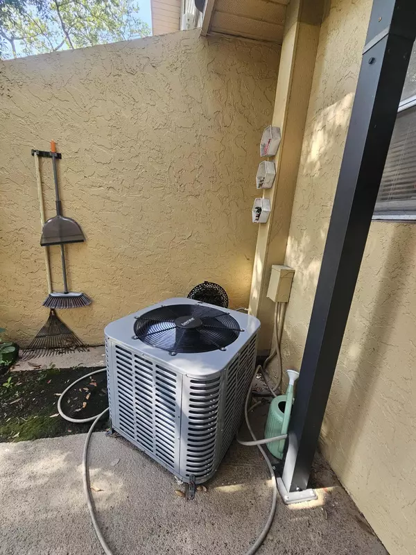 Fort Pierce, FL 34950,2018 S 10th ST C