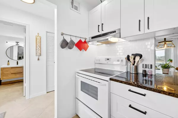 Lake Worth, FL 33461,2724 N Garden DR 403