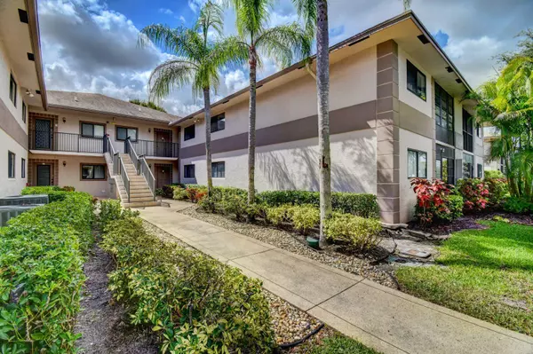 Delray Beach, FL 33484,15364 Lakes Of Delray BLVD 45