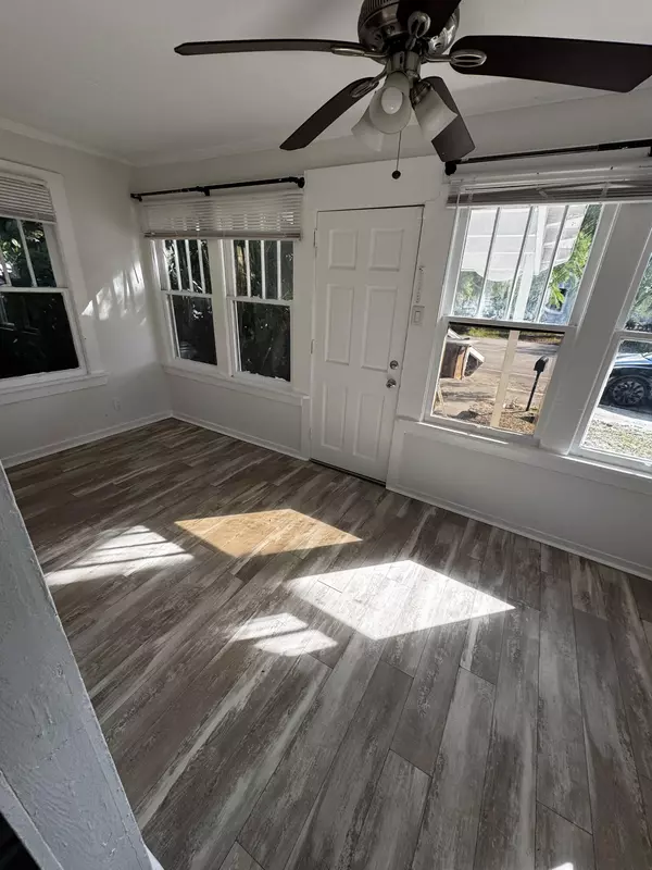 Lake Worth Beach, FL 33460,315 N K ST 1