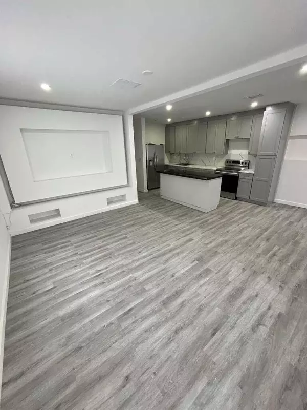 North Miami Beach, FL 33162,1300 NE 182nd ST