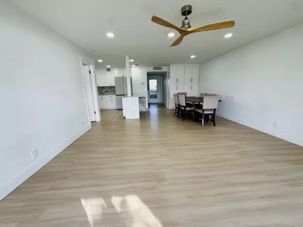 Delray Beach, FL 33484,17 Capri A 17